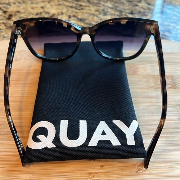 Quay Women’s “It’s My Way” Sunglasses 🕶️ - Picture 5 of 6